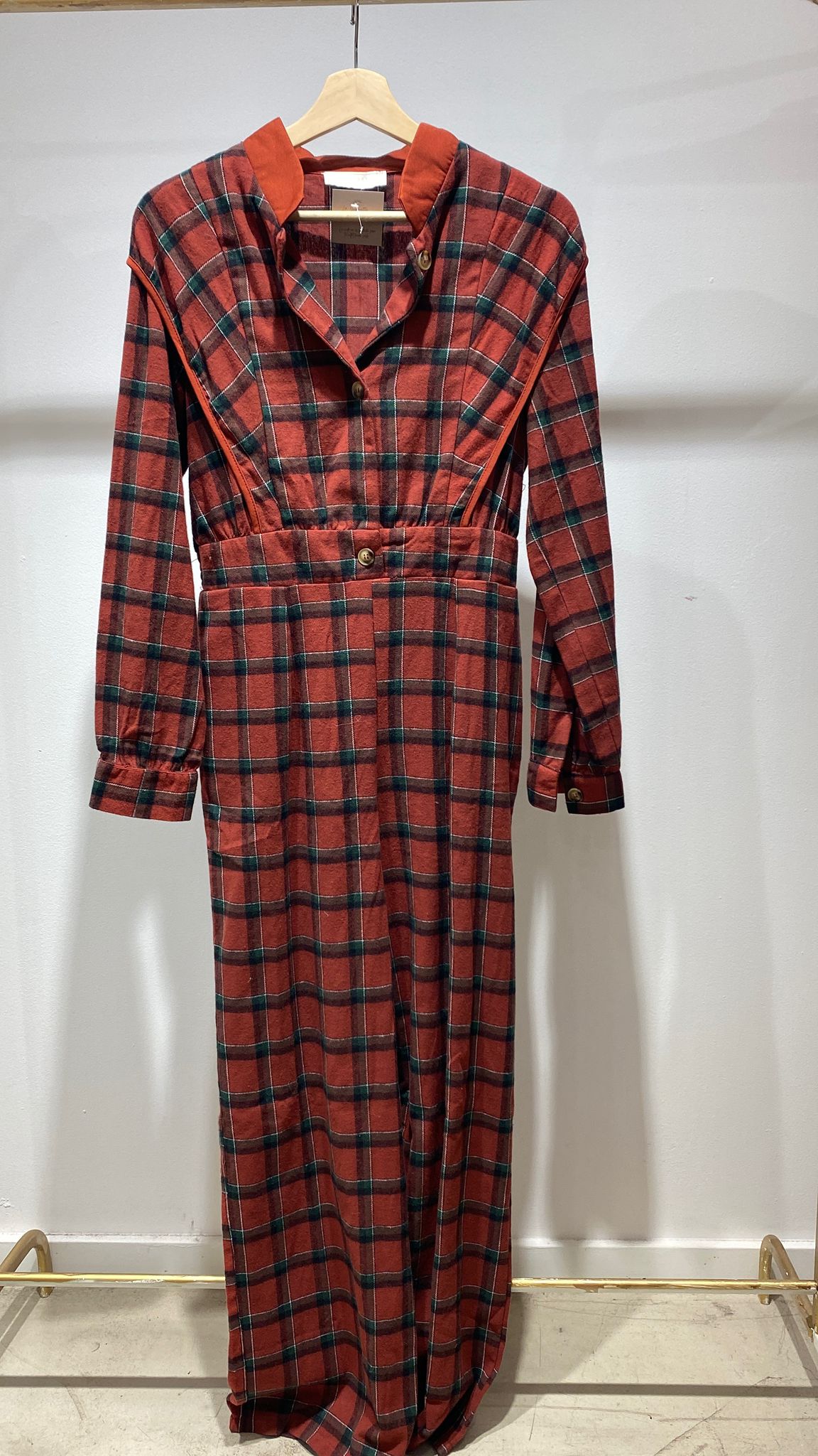 Vestido Burgundy Abotonado en la parte delantera