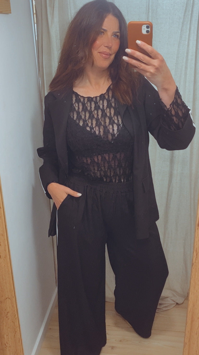 Camsieta Blonda Tania