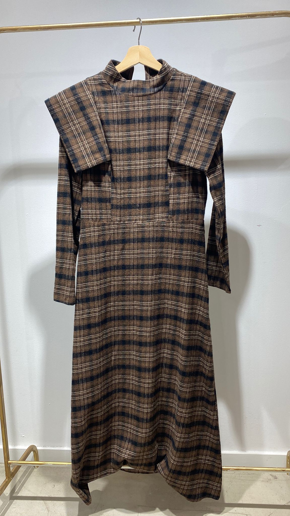 Vestido Chocolate Volante