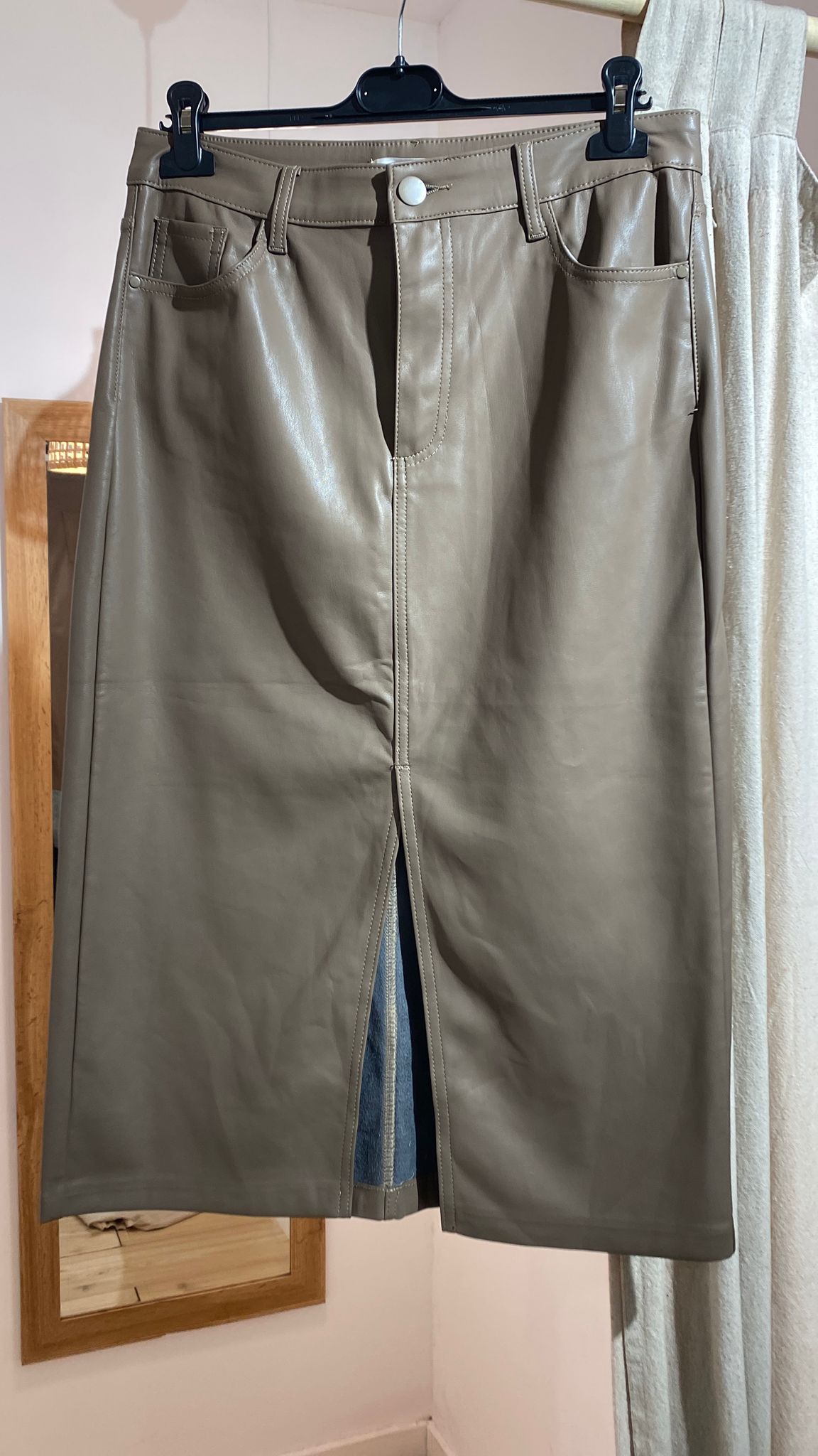 Falda eco piel Taupe
